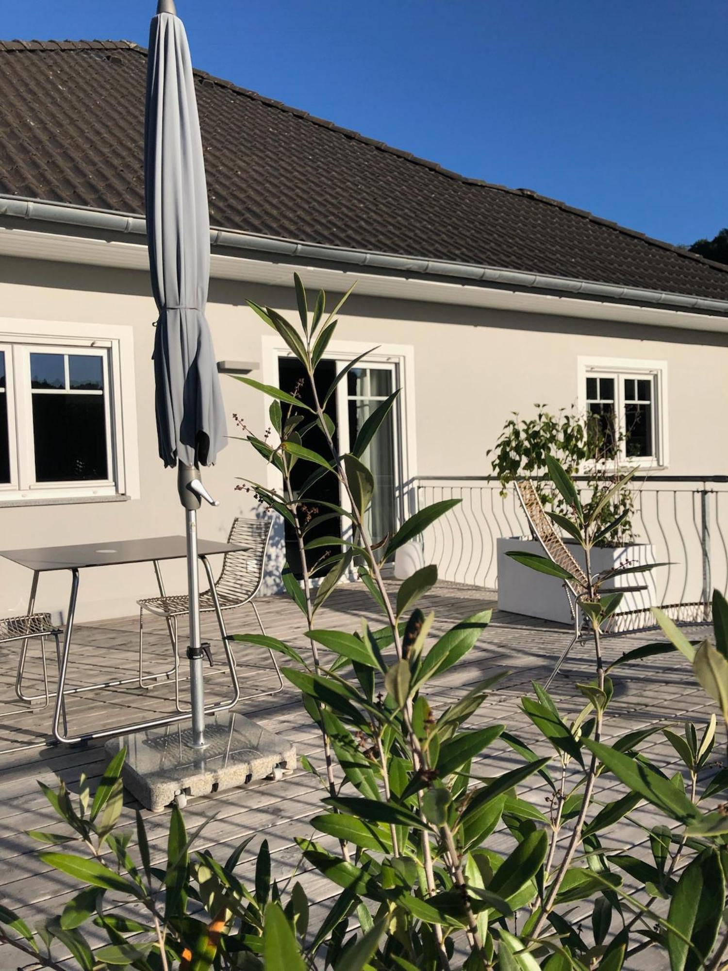 Stilvolle Wohnung Fuer 2-3 Personen - Mit Riesiger Dachterrasse Haigerloch Exterior photo